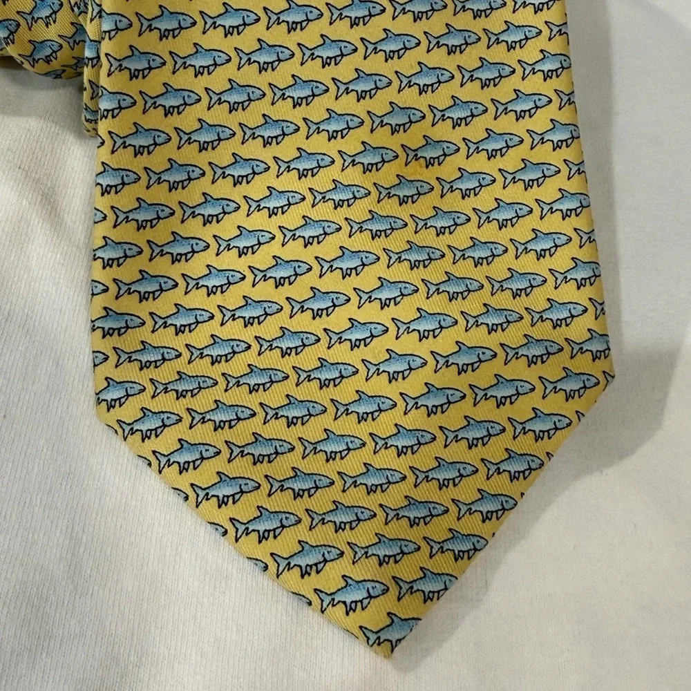 Vineyard Vines Yellow and Blue Shark Pattern All Over Print 100% Silk Tie